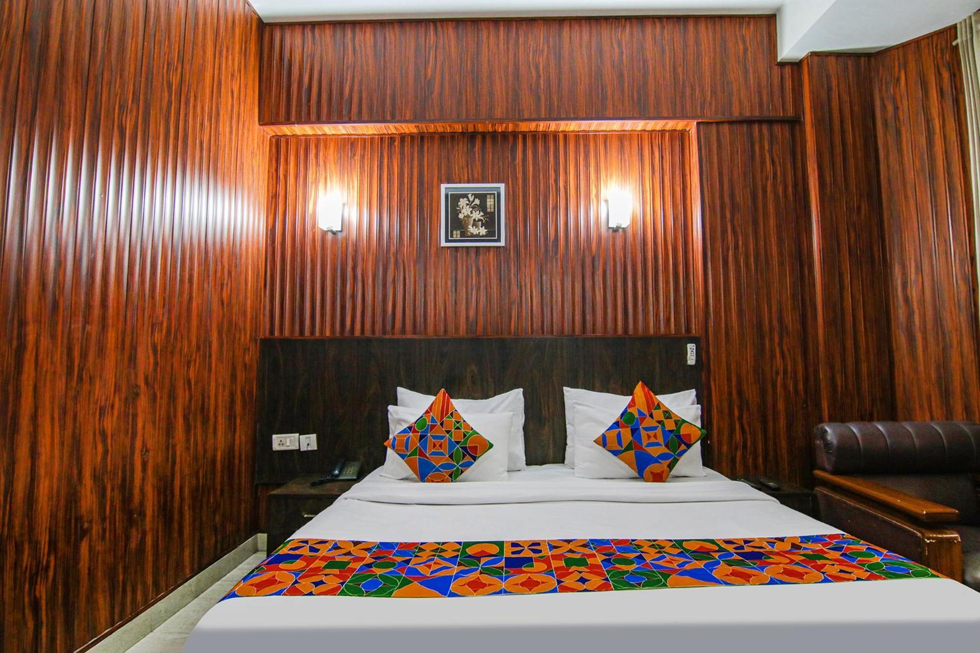 Fabhotel Prime The Rivlet Mg Road Gurgaon Extérieur photo
